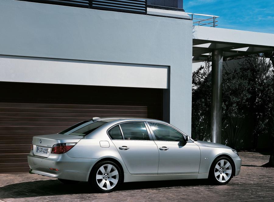  BMW 525i Sedan (E60) 2003 года  (WW) (фото 4 из 6)